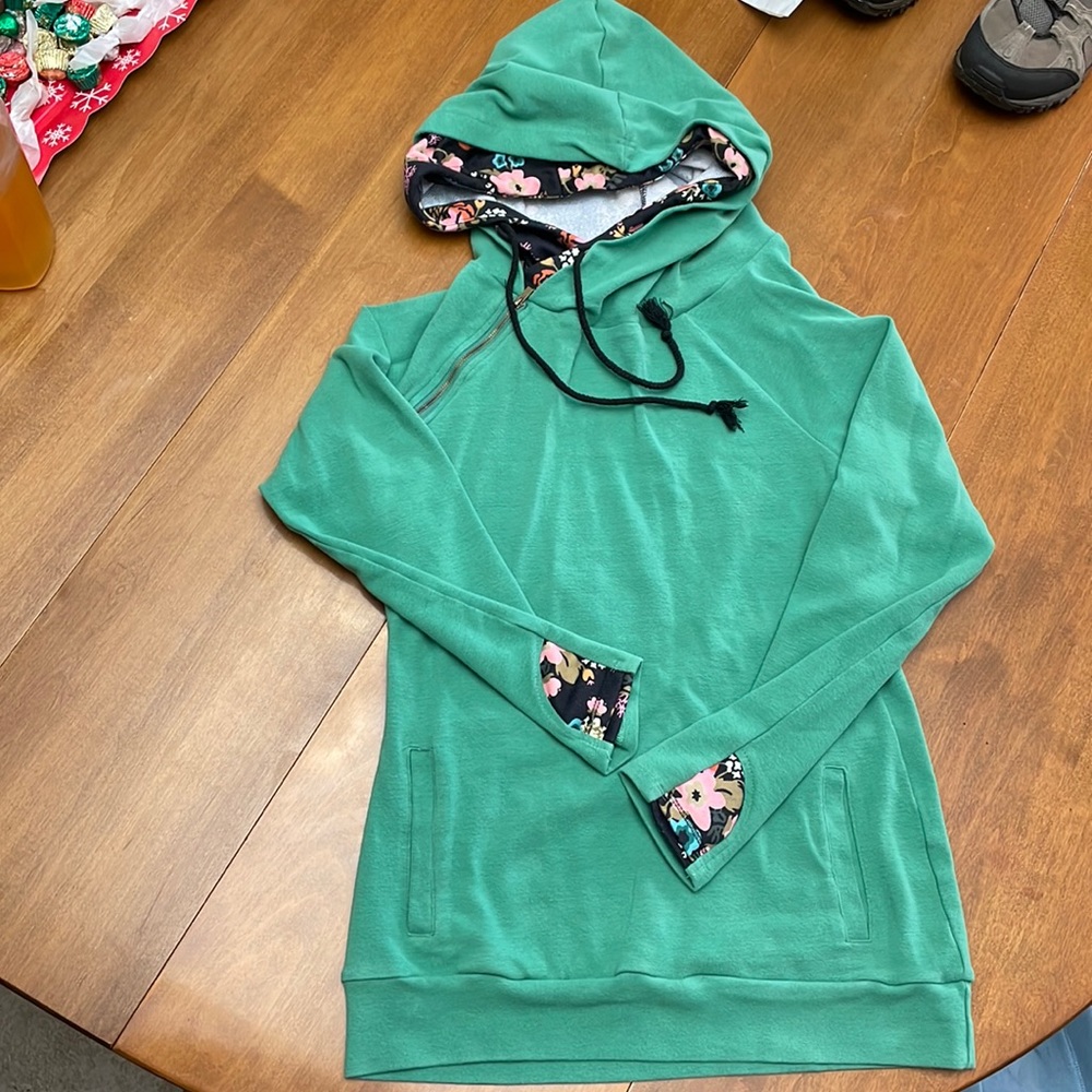 Womens Large Hooded Sweatshirt